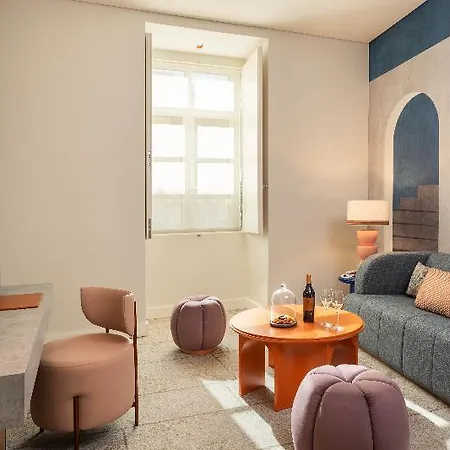 Hotel Vignette Collection Convent Square By Ihg 4*