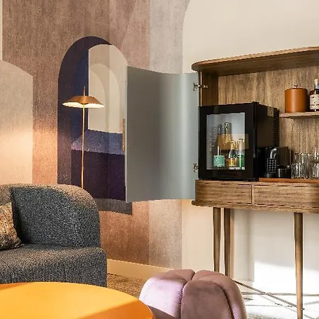 Vignette Collection Convent Square By Ihg Hotell