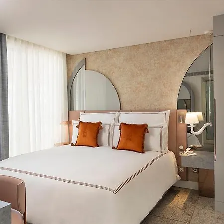 Hotel Vignette Collection Convent Square By Ihg 4*