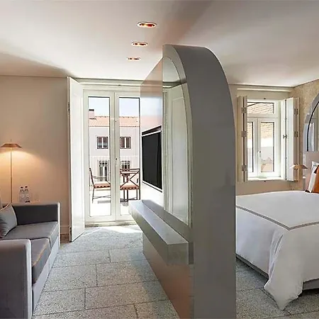 Hotel Vignette Collection Convent Square By Ihg 4*
