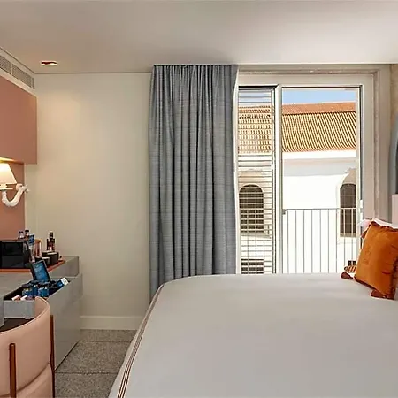 Hotel Vignette Collection Convent Square By Ihg